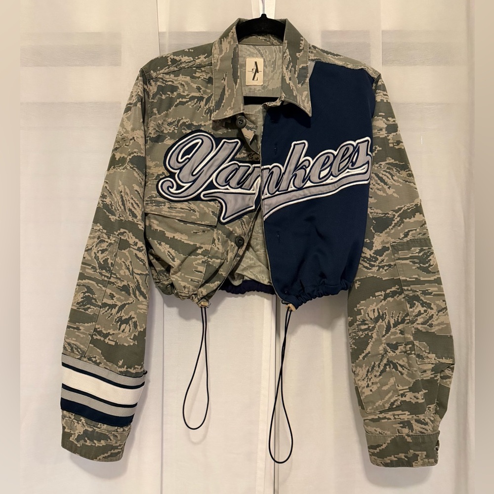 AZ Yankees Mixed Camo Cropped Jacket - Olive & Navy